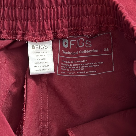 Figs Yola Skinny Scrub Pant in Color Burgundy - Picture 3 of 7